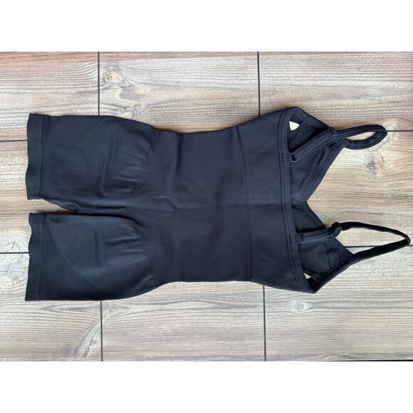 One piece back shapewear body suit! - Picture 3 of 5
